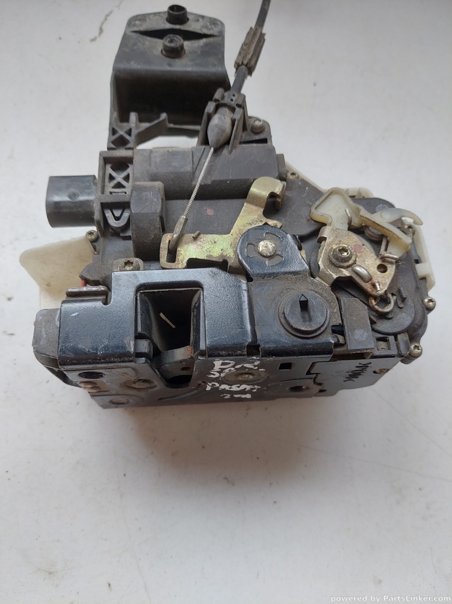 Broasca usa dreapta spate VOLKSWAGEN PASSAT (3B2) [ 1996 - 2001 ] OEM 117626 – foto 2