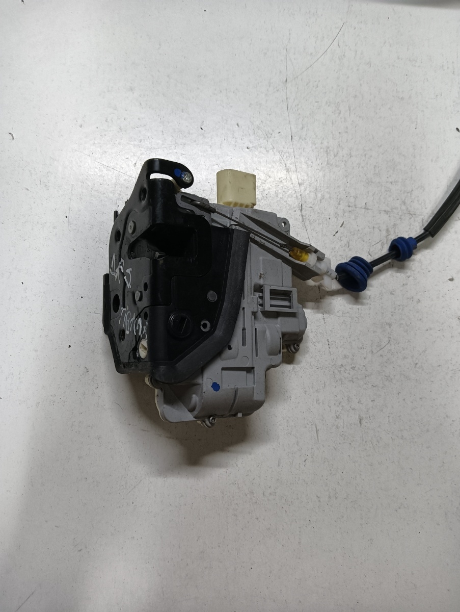Broasca usa dreapta spate VOLKSWAGEN TIGUAN 5N_ 2007 - > 3c4849016a