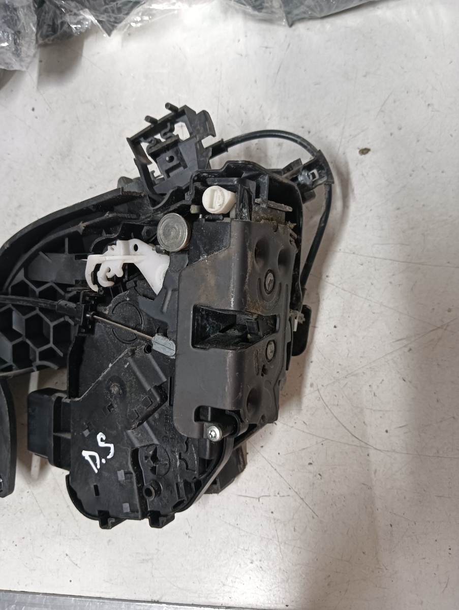 Broasca usa dreapta spate VOLVO V50 (MW, 545) [ 2003 - 2012 ] OEM 30699112 – foto 2