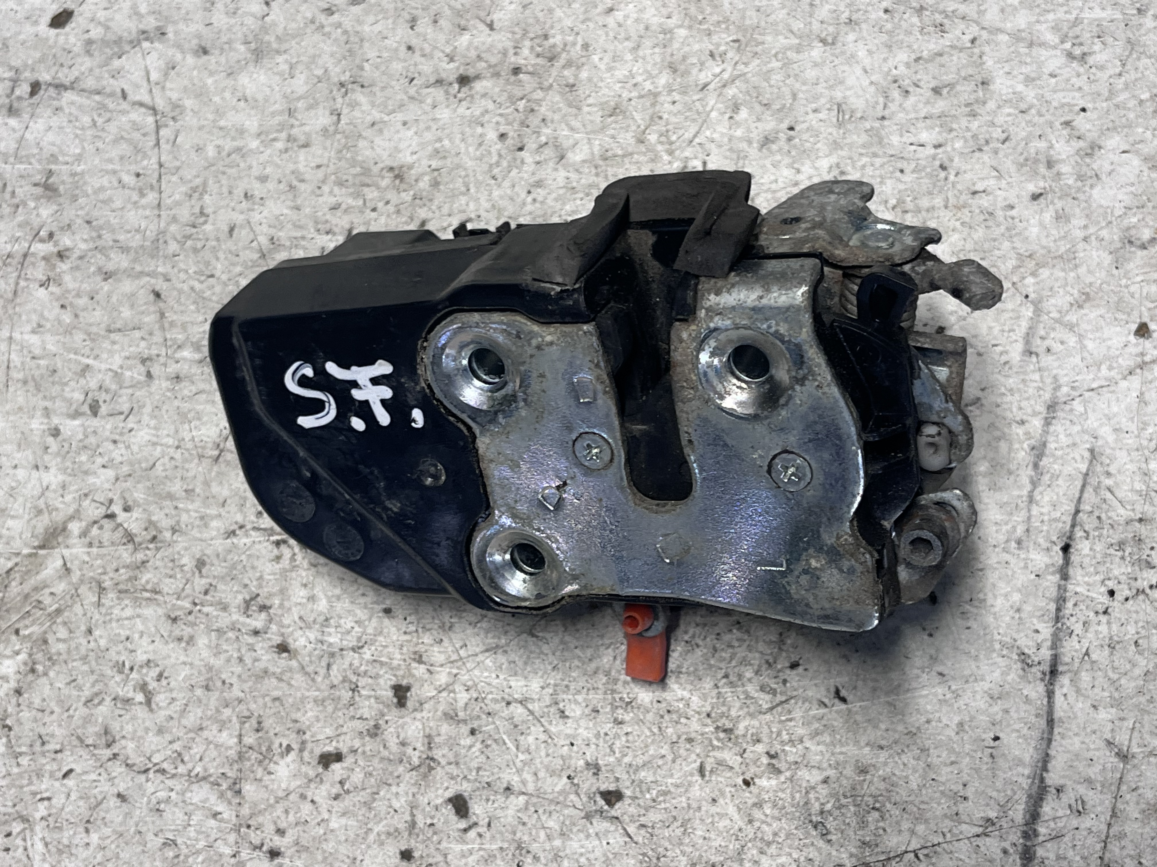 Broasca Usa stânga față Chrysler 300 C 2004–2010