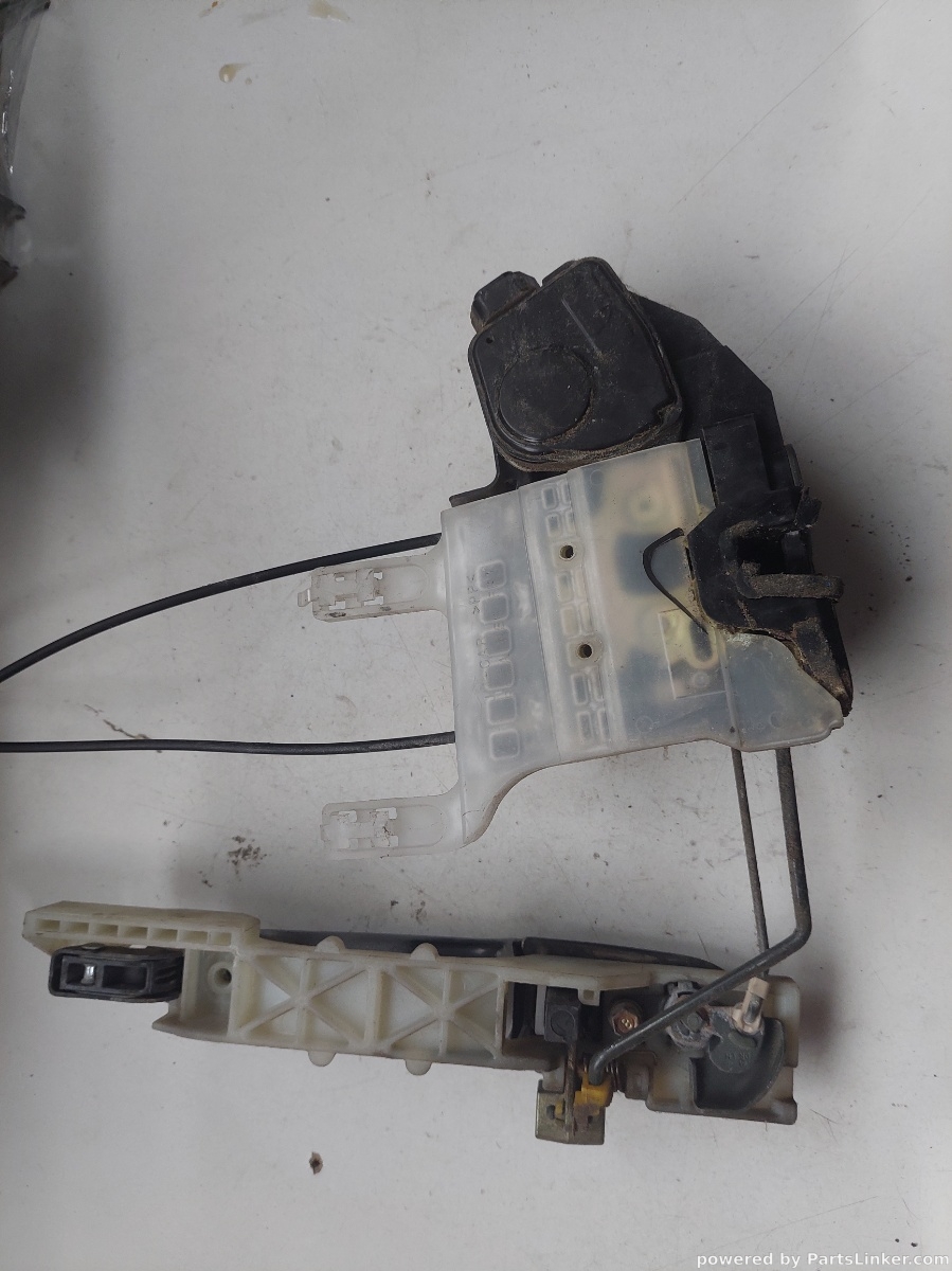 Broasca usa stanga fata HYUNDAI TUCSON (JM) [ 2004 - 2010 ] – foto 2