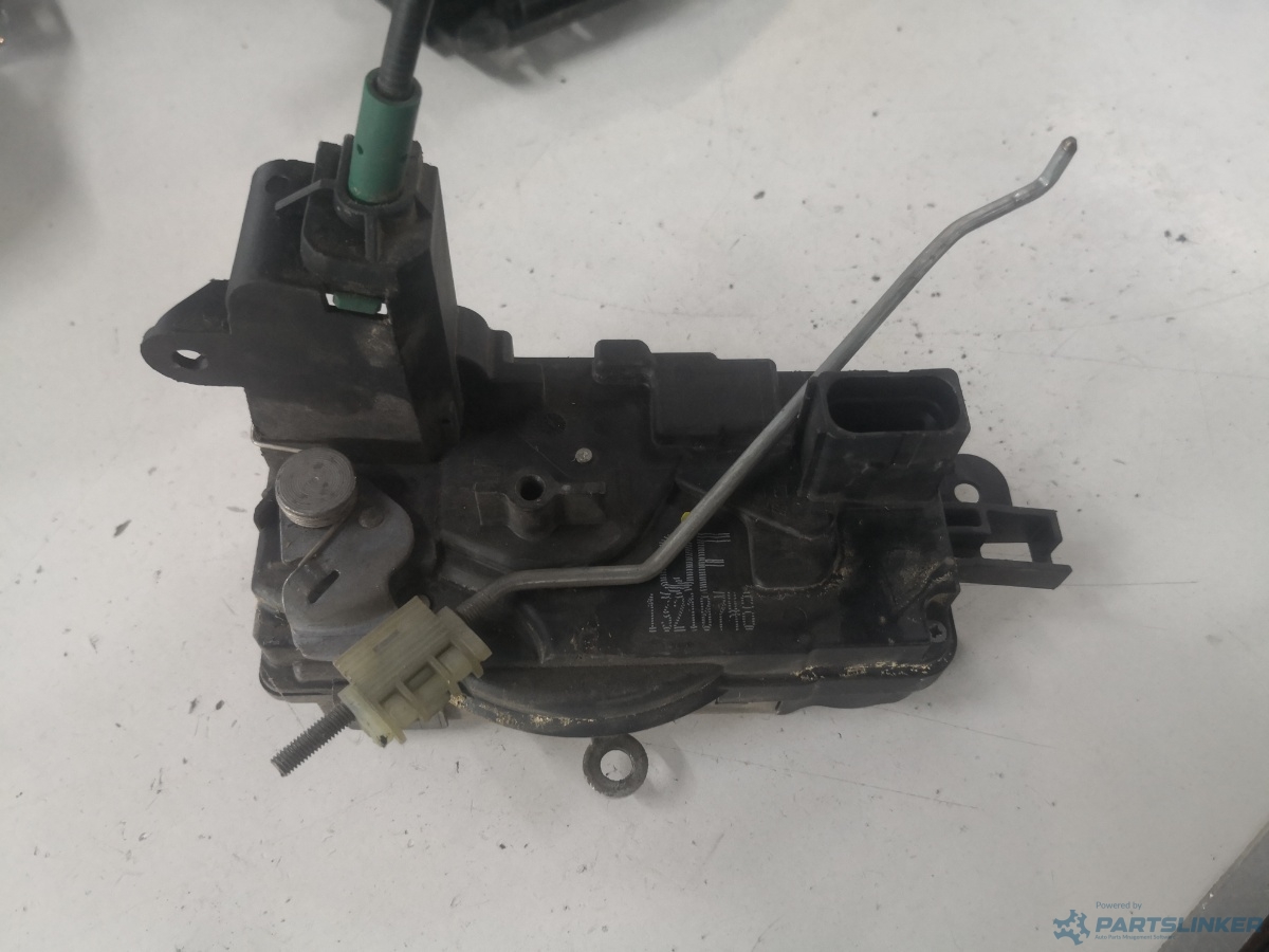 Broasca usa stanga fata OPEL ZAFIRA B (A05) [ 2005 - 2015 ] OEM 13210748