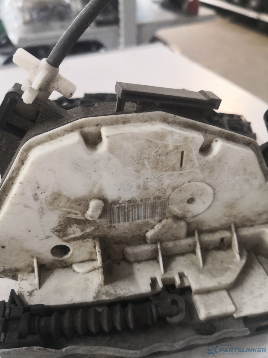 Broasca usa stanga fata SKODA SUPERB (3T4) [ 2008 - 2015 ] OEM 5n2837015c – foto 2