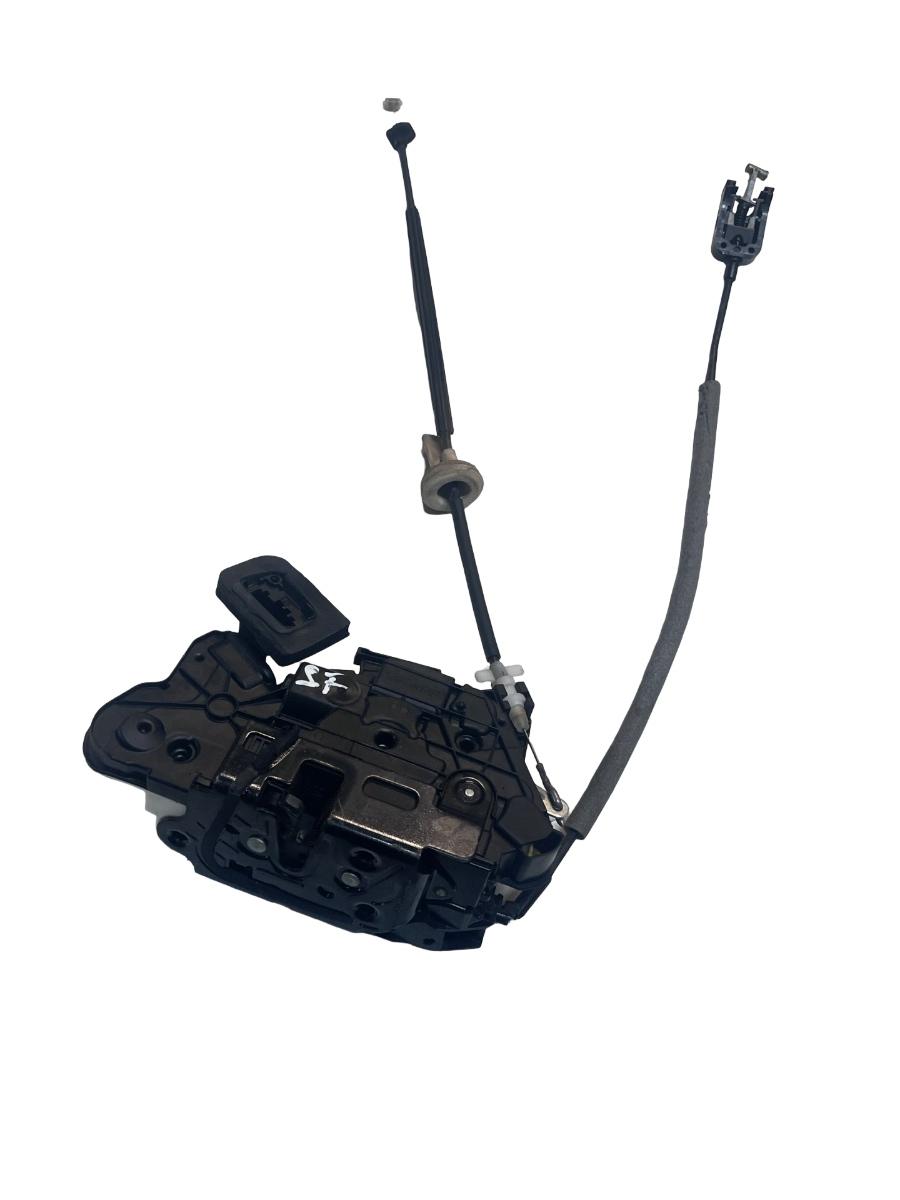 Broasca usa stanga fata VOLKSWAGEN GOLF VI 5K1 2008 - 2013 5K1837015B