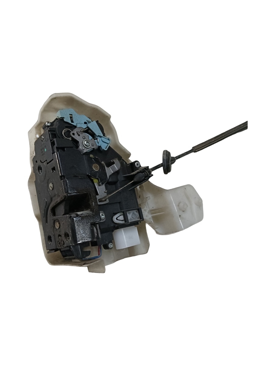 Broasca usa stanga fata VOLKSWAGEN TOURAN 1T3 2010 - 2015