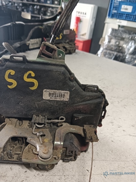 Broasca usa stanga spate SEAT CORDOBA III (6L2) [ 2002 - 2009 ] OEM 839015ag – foto 2