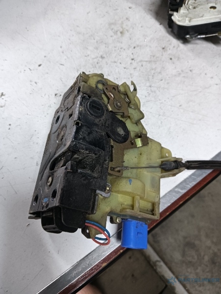 Broasca usa stanga spate SEAT IBIZA IV (6L1) [ 2002 - 2009 ] OEM 991992101 – foto 2