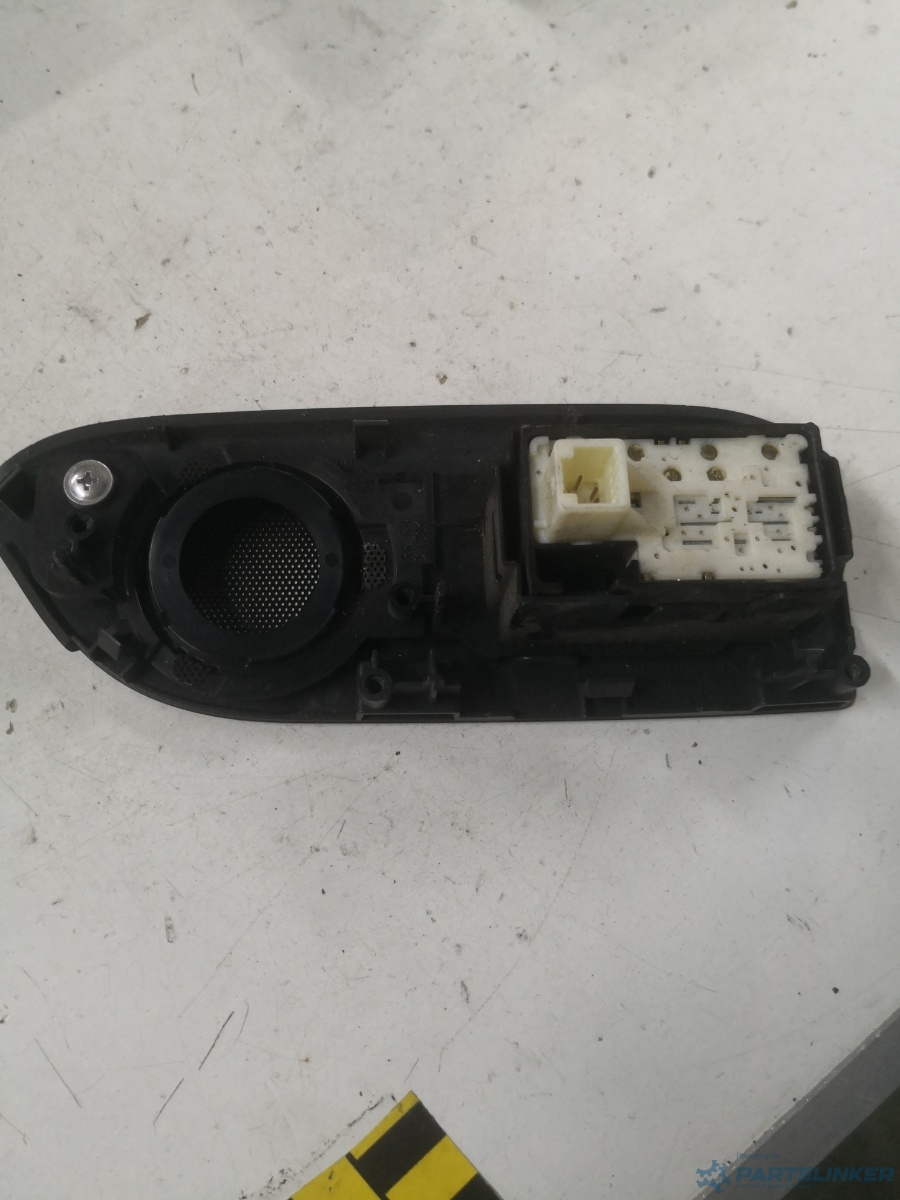 Butoane geamuri electrice dreapta fata TOYOTA LAND CRUISER 150 (TRJ15_, KDJ15_, GRJ15_, GDJ15_) [ 2009  OEM 74270x1m03 – foto 2