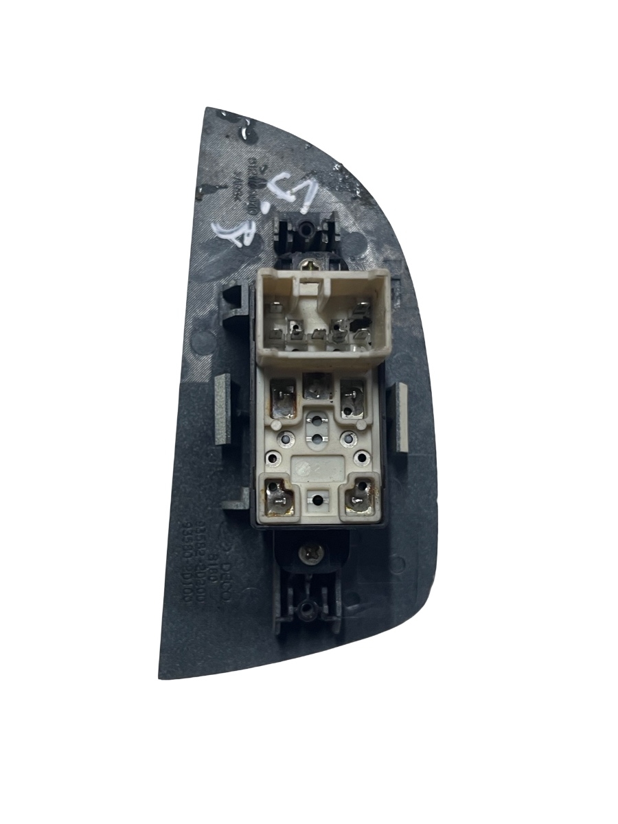 Butoane geamuri electrice dreapta spate HYUNDAI ELANTRA Estate 1998 - 2002 – foto 2
