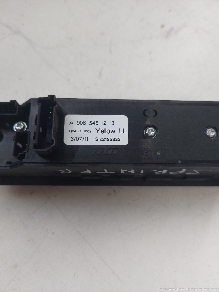 Butoane geamuri electrice MERCEDES-BENZ SPRINTER 3,5-t Box (906) [ 2006 - > ] OEM A9065451213 – foto 2