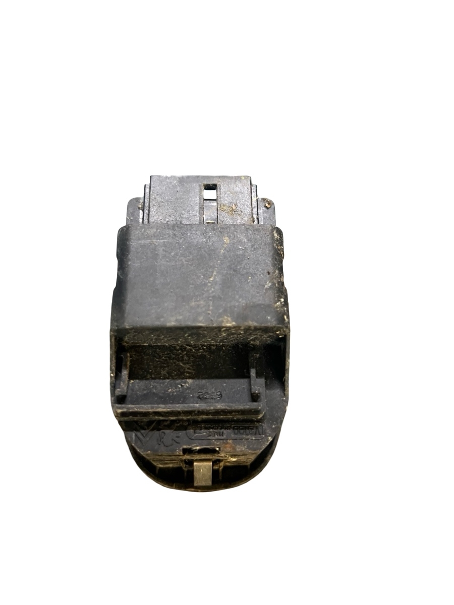 Butoane geamuri electrice PEUGEOT 206 Hatchback 2A/C 1998 -> 1.1 HFY (TU1JP) – foto 2