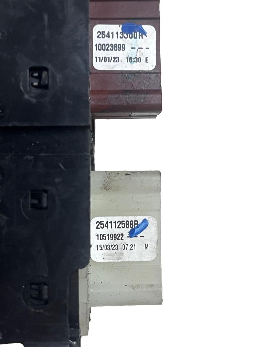 Butoane geamuri electrice stanga fata DACIA DUSTER 2023 -> 2541121588R – foto 3
