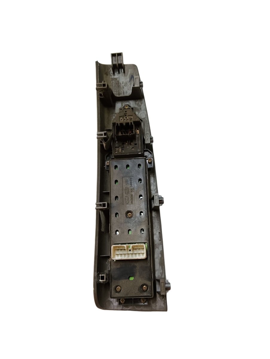 Butoane geamuri electrice stanga fata HYUNDAI SANTA FE II CM 2005 - 2012 – foto 2