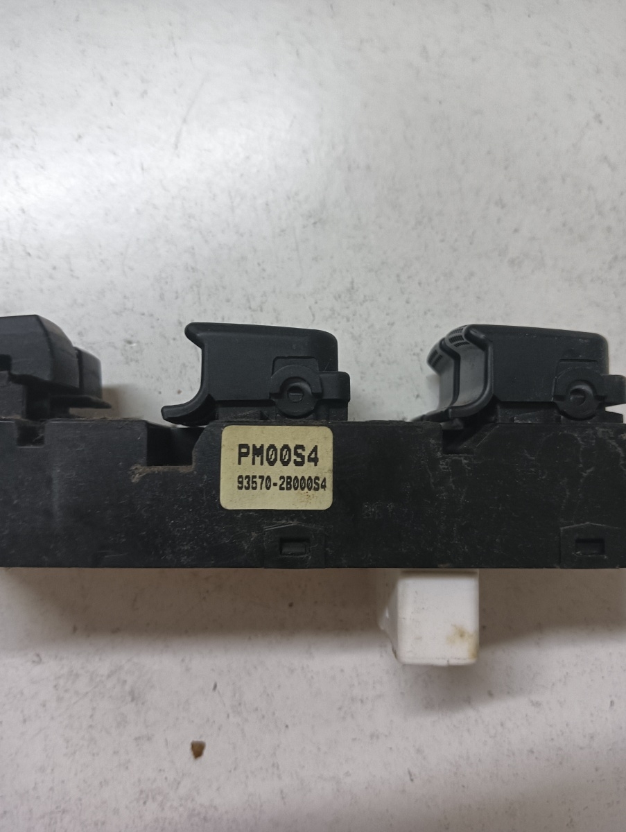 Butoane geamuri electrice stanga fata HYUNDAI SANTA FE II CM 2005 - 2012 935702b000s4 – foto 3