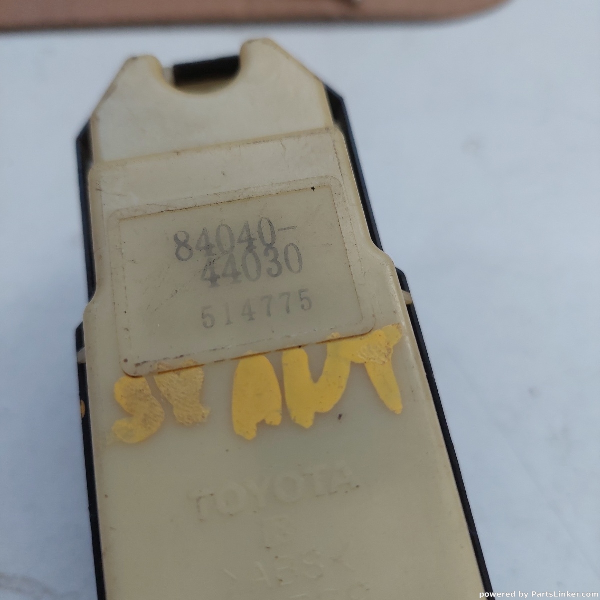 Butoane geamuri electrice TOYOTA AVENSIS VERSO (_M2_) [ 2001 - 2011 ] OEM 8404044030 – foto 2