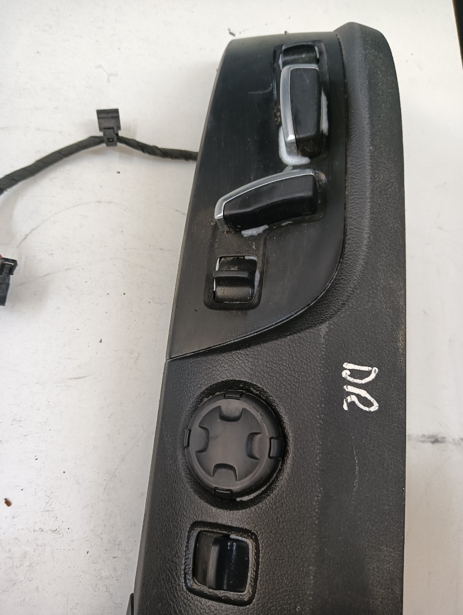 Butoane reglaj scaun dreapta fata AUDI A8 II 4E2, 4E8 2002 - 2010 – foto 2