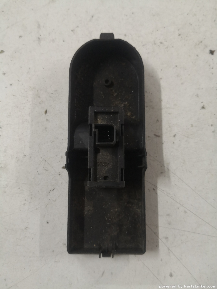 Buton avarie dreapta fata OPEL CORSA C (F08, F68, X01) [ 2000 - 2009 ] – foto 2