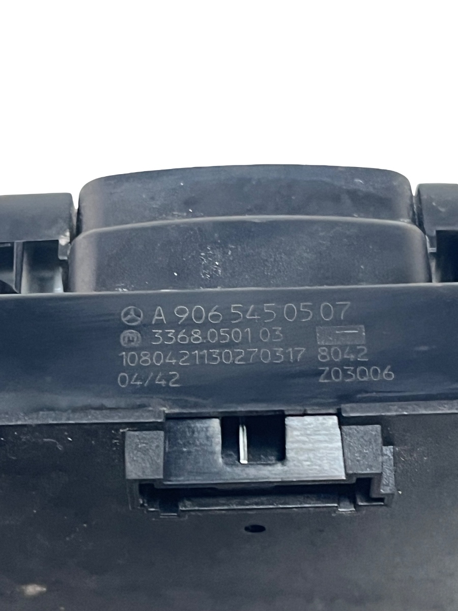 Buton avarie MERCEDES-BENZ SPRINTER 3,5-t Platform/Chassis 906 2006 -> A9065450507 – foto 4