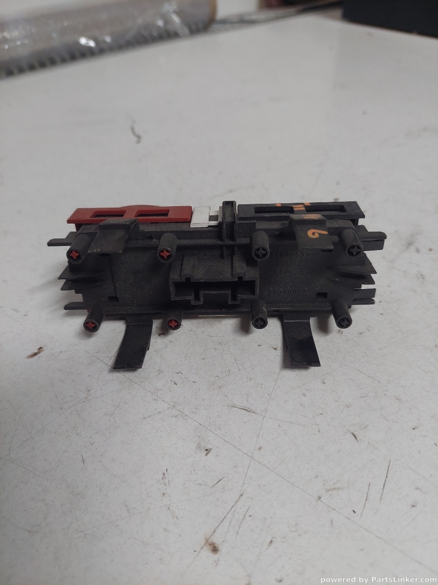 Buton avarie RENAULT MEGANE II (BM0/1_, CM0/1_) [ 2001 - 2012 ] Delphi OEM 88040009 – foto 2