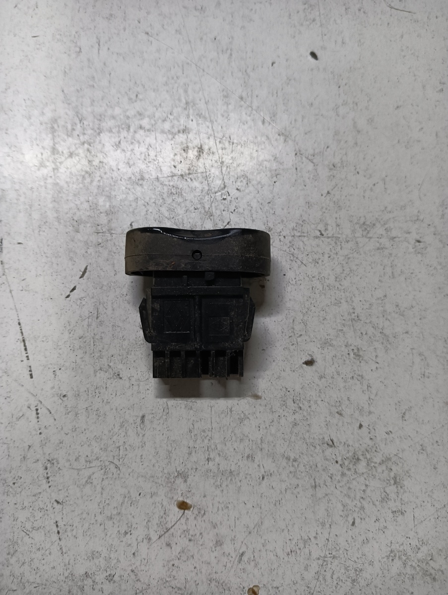 Buton blocare portiere DACIA DUSTER 2010 - > – foto 2