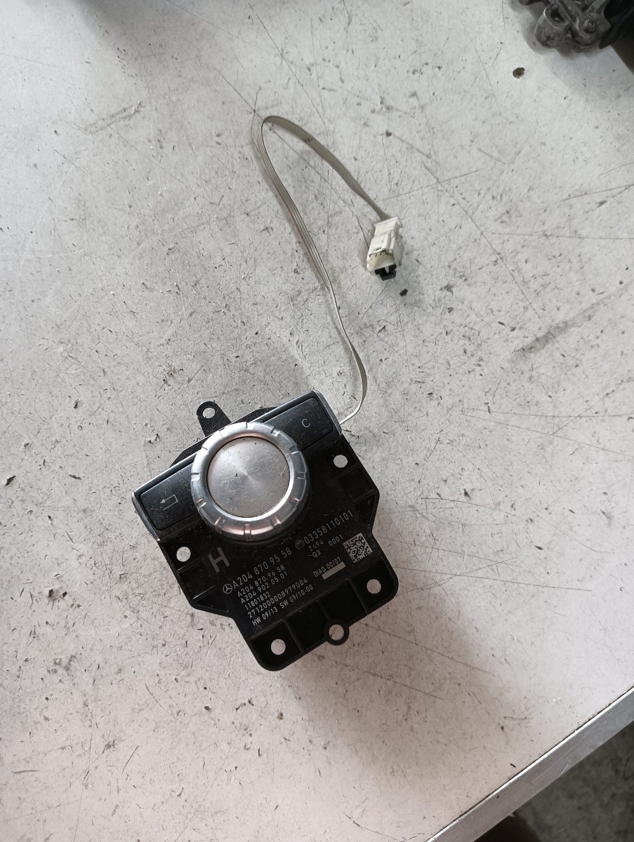 Buton control consola centrala MERCEDES-BENZ E-CLASS (W212) [ 2009 - > ] OEM A2048709558 – foto 2