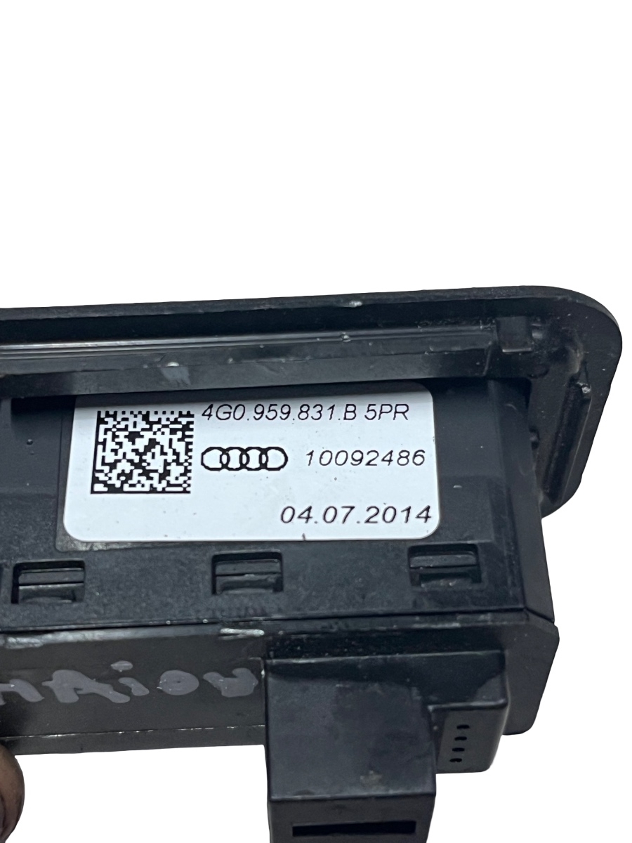 Buton deschidere hayon/portbagaj AUDI A8 III 4H2, 4H8, 4HC, 4HL 2009 - 2018 4G0959831B – foto 2
