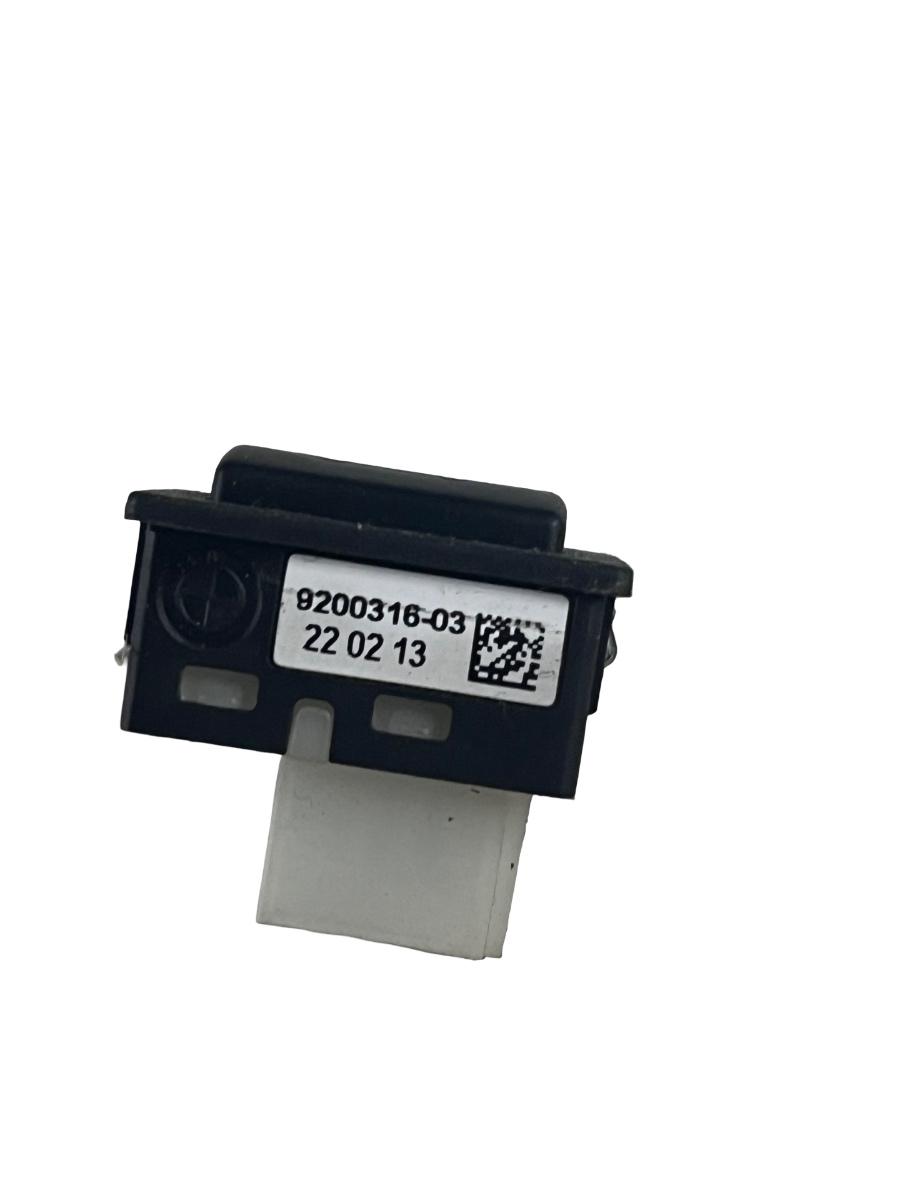 Buton deschidere hayon/portbagaj BMW 3 VI Touring F31 2011 -> 9200316-03 – foto 2