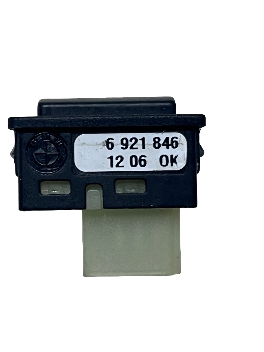 Buton deschidere portbagaj BMW 5 E60 2001 - 2010 6921846 – foto 3