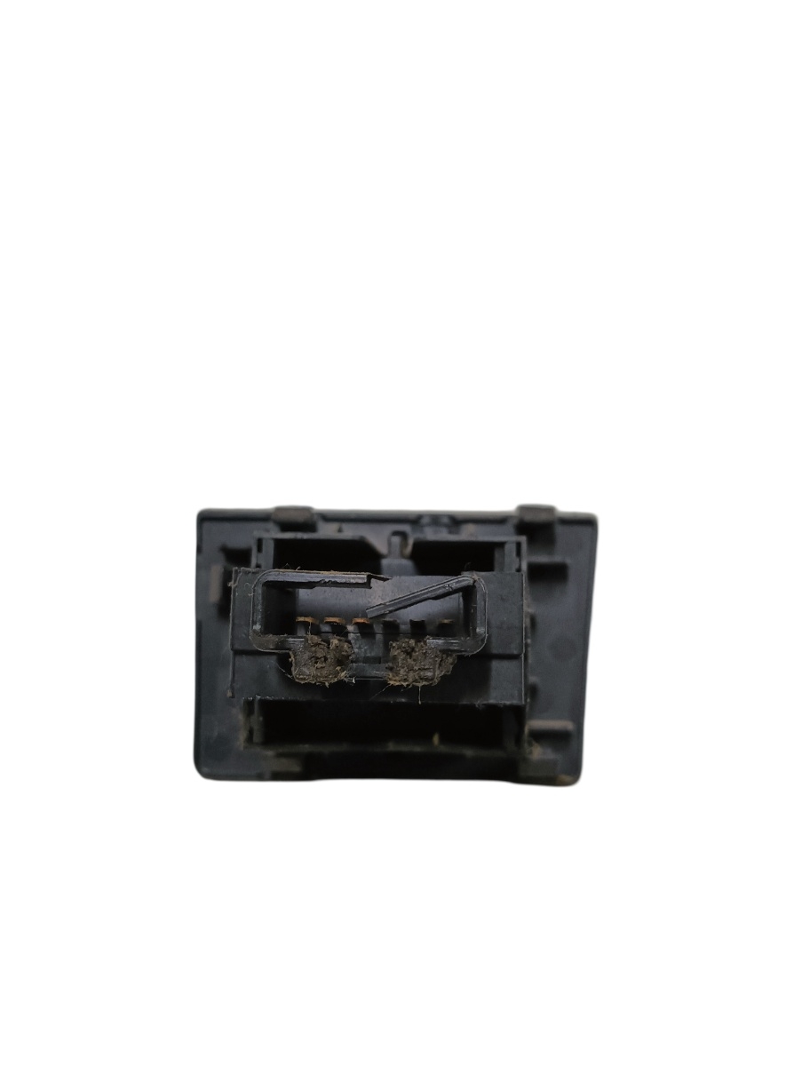 Buton deschidere portbagaj/rezervor  FORD FOCUS III Saloon 2010 - > – foto 2