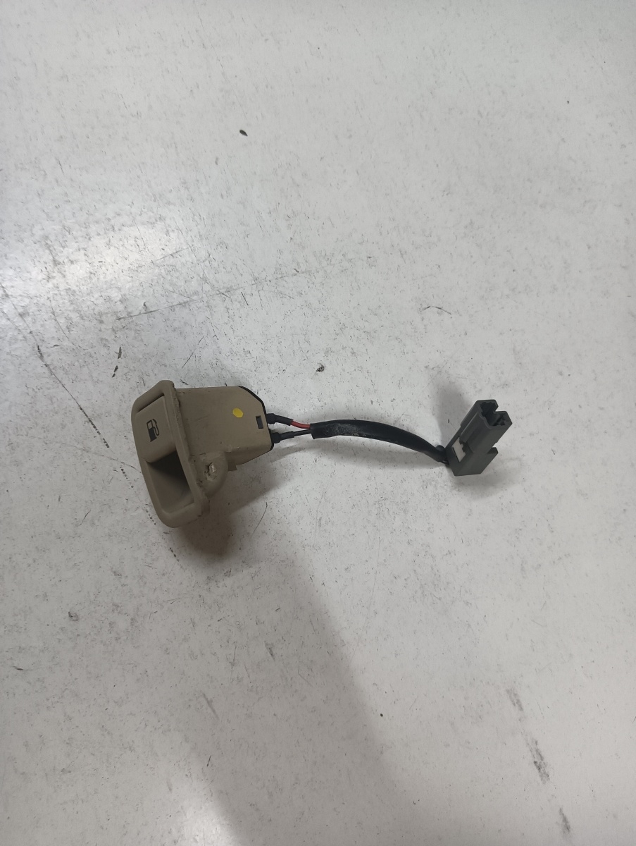 Buton deschidere rezervor  HYUNDAI SANTA FE II CM 2005 - 2012 – foto 2