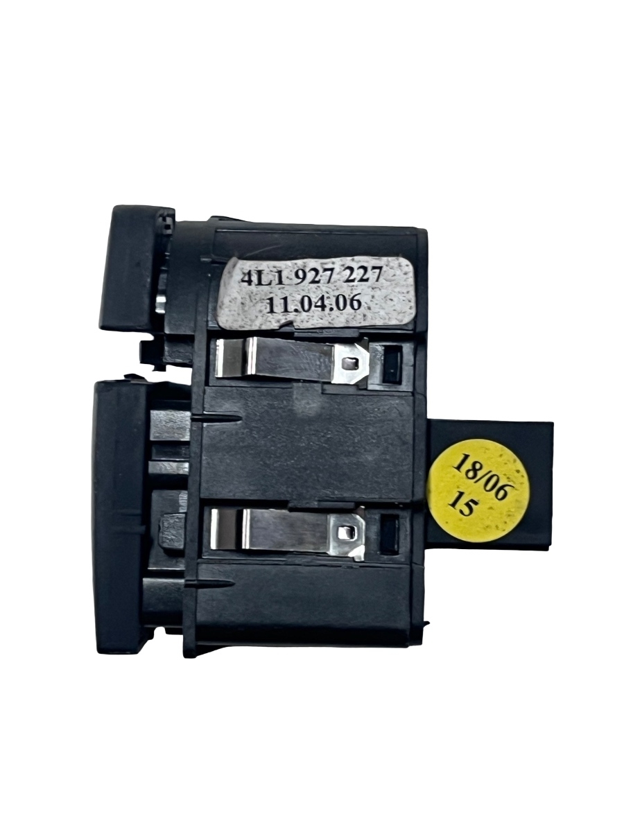Buton deschidere torpedou AUDI Q7 4LB 2006 - 2016 4L1927227 – foto 2