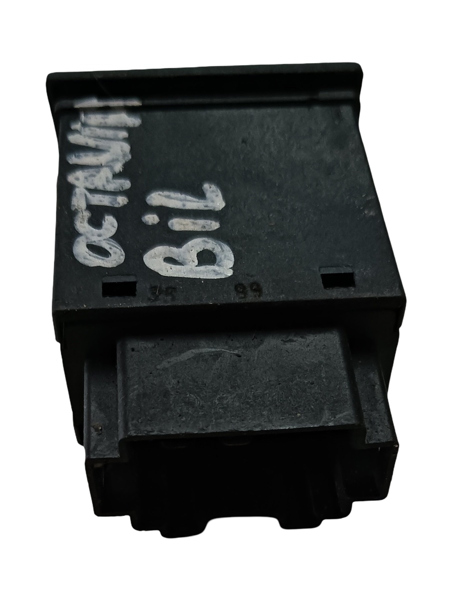 Buton deschidere usita rezervor SKODA OCTAVIA 1U2 1996 - 2010 – foto 2