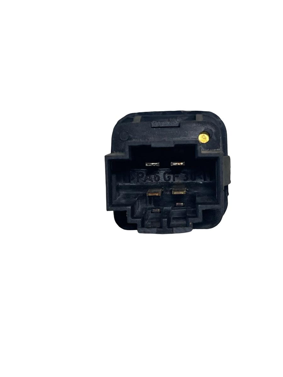 Buton deschidere usita rezervor VOLKSWAGEN GOLF IV 1J1 1997 - 2007 3B0959833A – foto 2