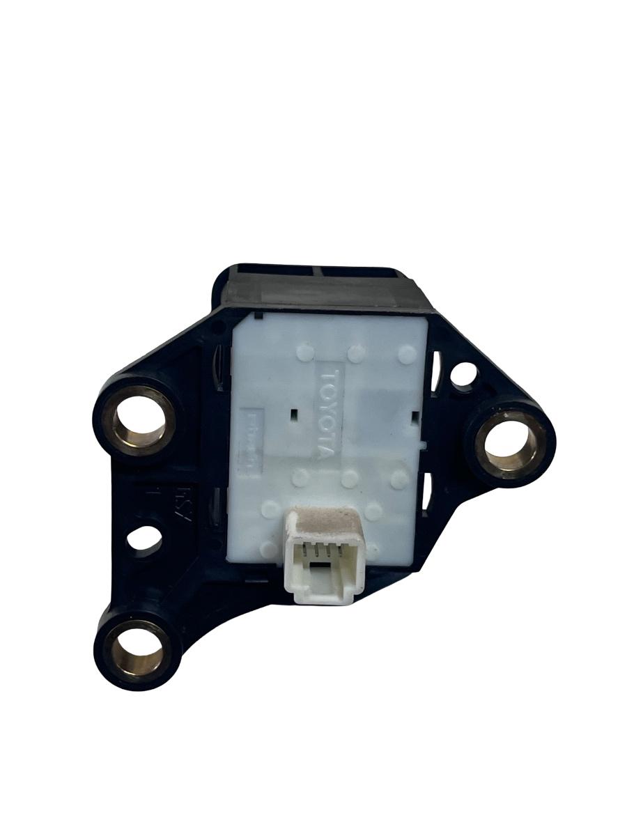 Buton frana de mana TOYOTA AVENSIS Saloon _T27_ 2008 -> 84390-05010 – foto 2