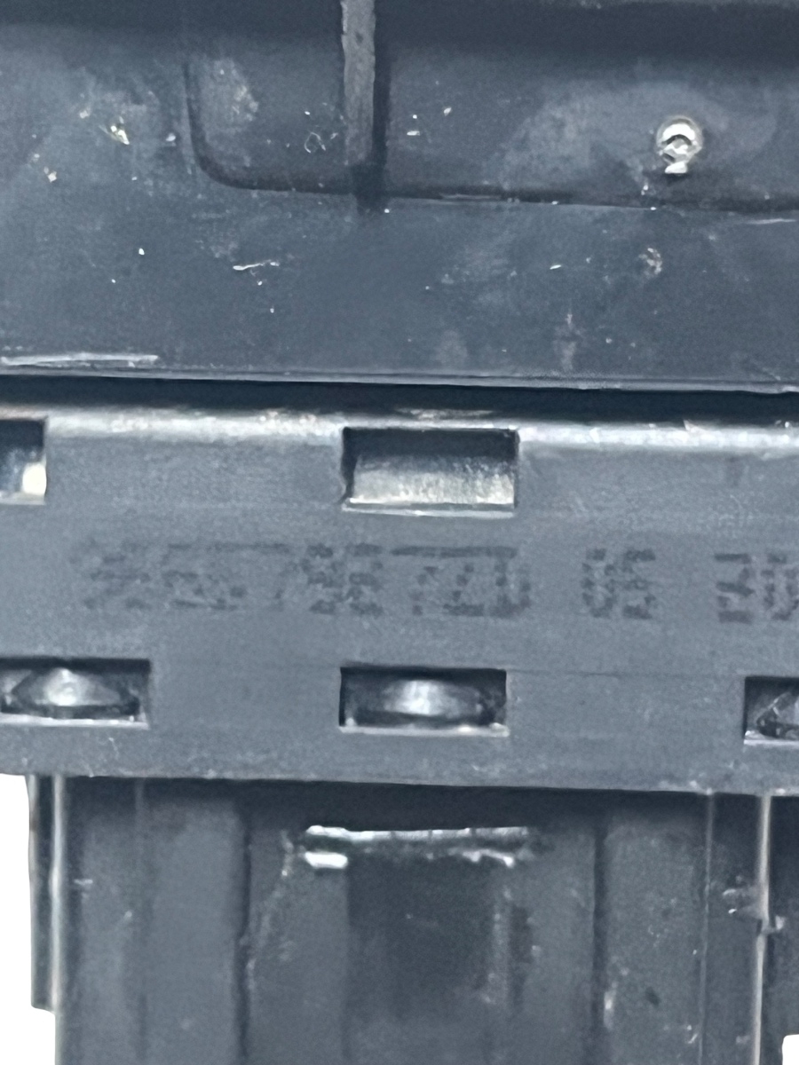 Buton geam electric dreapta fata PEUGEOT 301 2012 - > 966579B7ZD – foto 3
