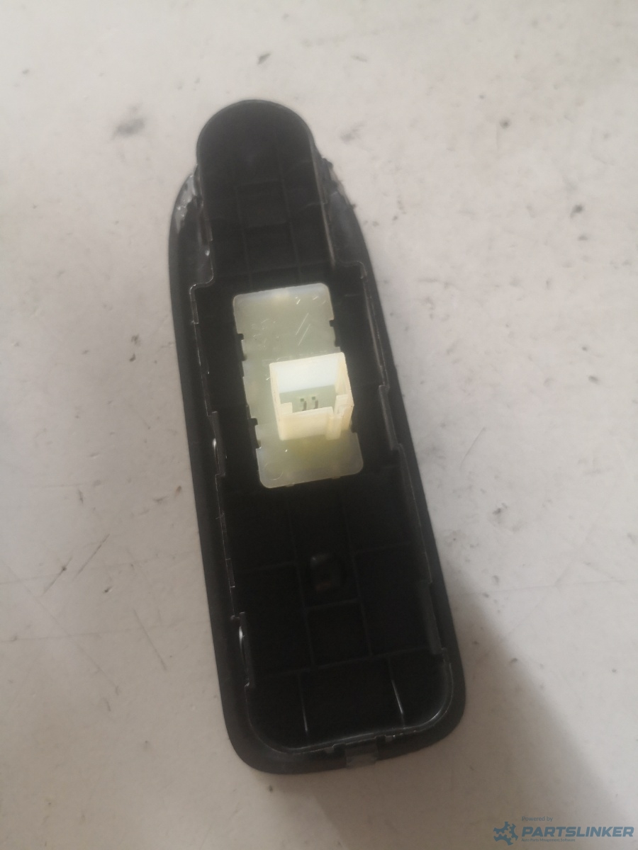 Buton geam electric dreapta fata PEUGEOT 508 (8D_) [ 2010 - > ] HDi Hybrid4 AWC (RHC (DW10CTED4)) 120KW|163HP OEM 90026388zd – foto 2