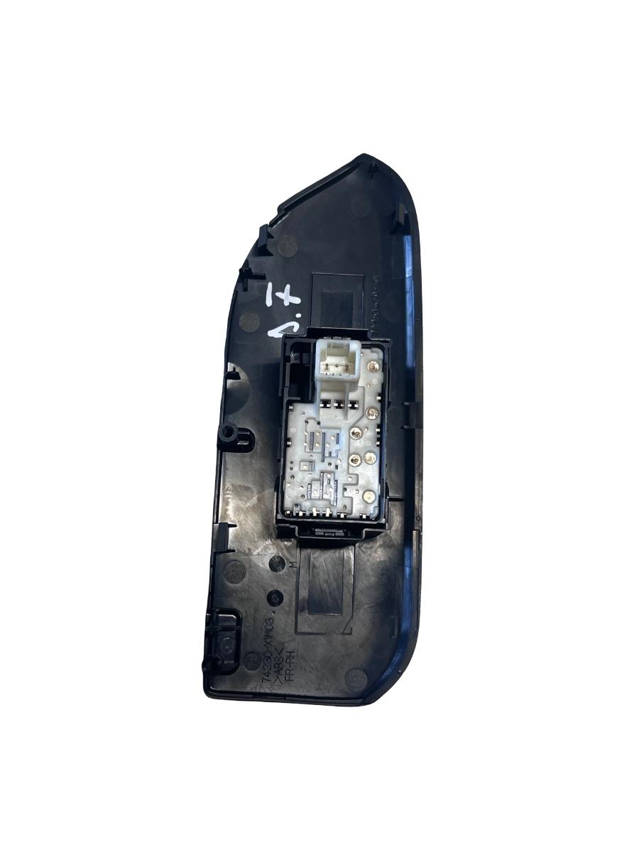 Buton geam electric dreapta fata TOYOTA LAND CRUISER 150 TRJ15_, KDJ15_, GRJ15_, GDJ15_ 2009 -> 74230-X1M03 – foto 2