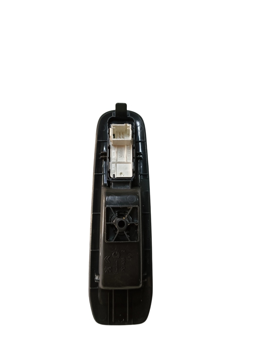 Buton geam electric  dreapta spate PEUGEOT 308 LB_ 2015 - > 1.6 BlueHDi 120 BHX (DV6FC) – foto 2