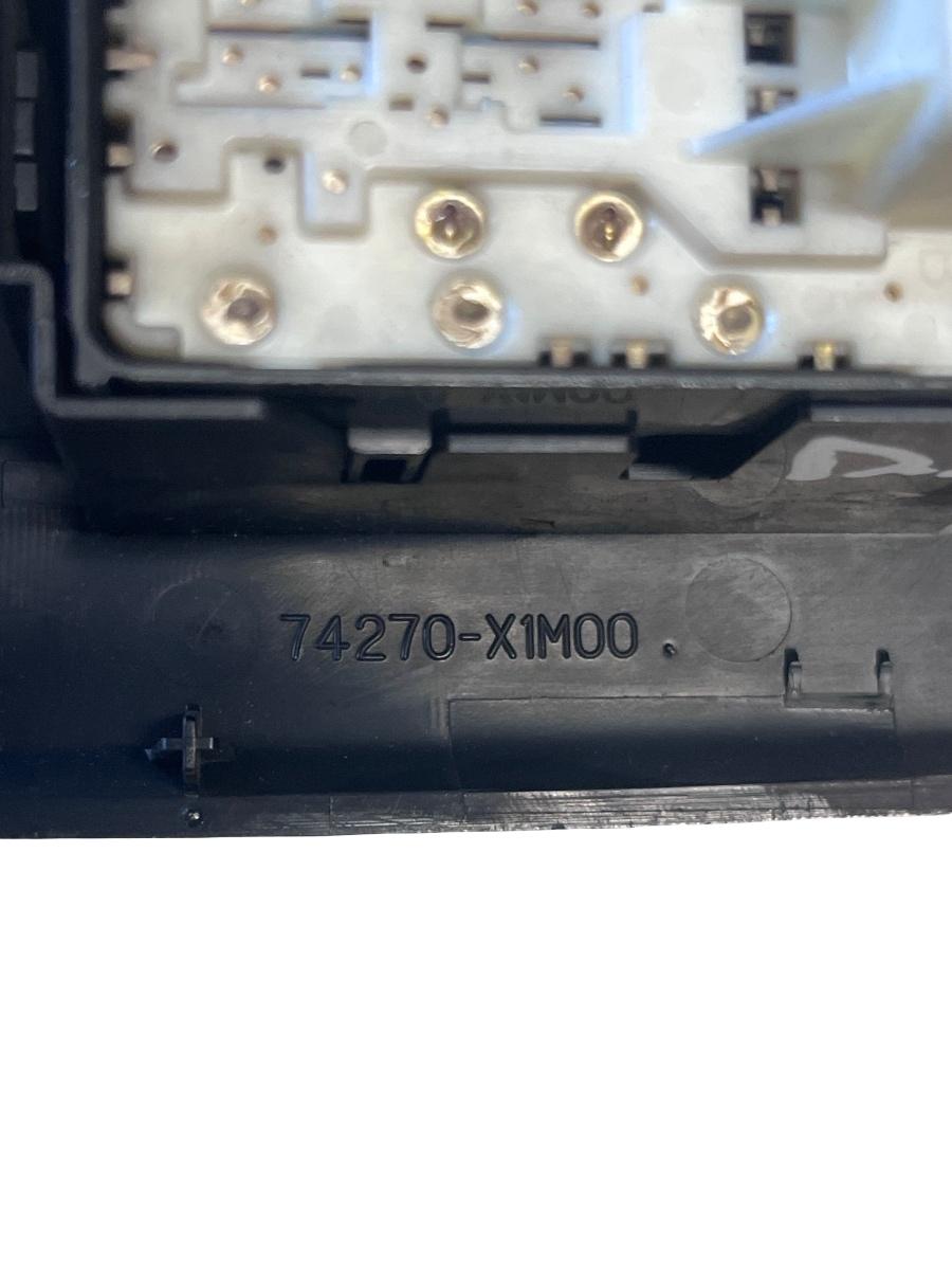 Buton geam electric dreapta spate TOYOTA LAND CRUISER 150 TRJ15_, KDJ15_, GRJ15_, GDJ15_ 2009 -> 74270-X1M00 – foto 3