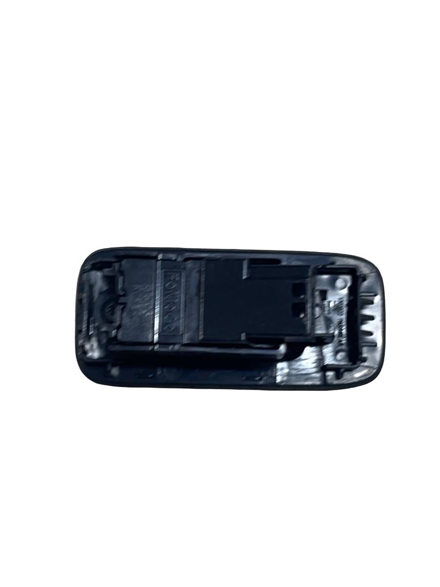Buton geam electric dreapta spate VOLVO V40 Hatchback 525, 526 2012 -> 31394840 – foto 2