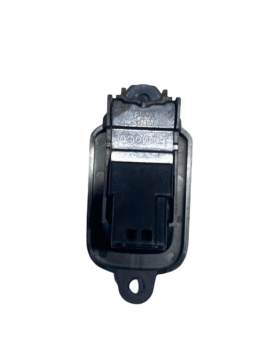 Buton geam electric dreapta spate VOLVO XC60 156 2008 -> 31272013 – foto 2