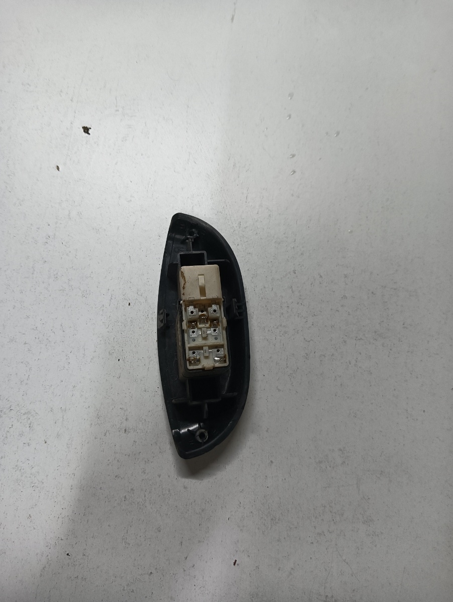 Buton geamuri electrice  dreapta fata CHEVROLET AVEO Saloon T250, T255 2005 - > – foto 2