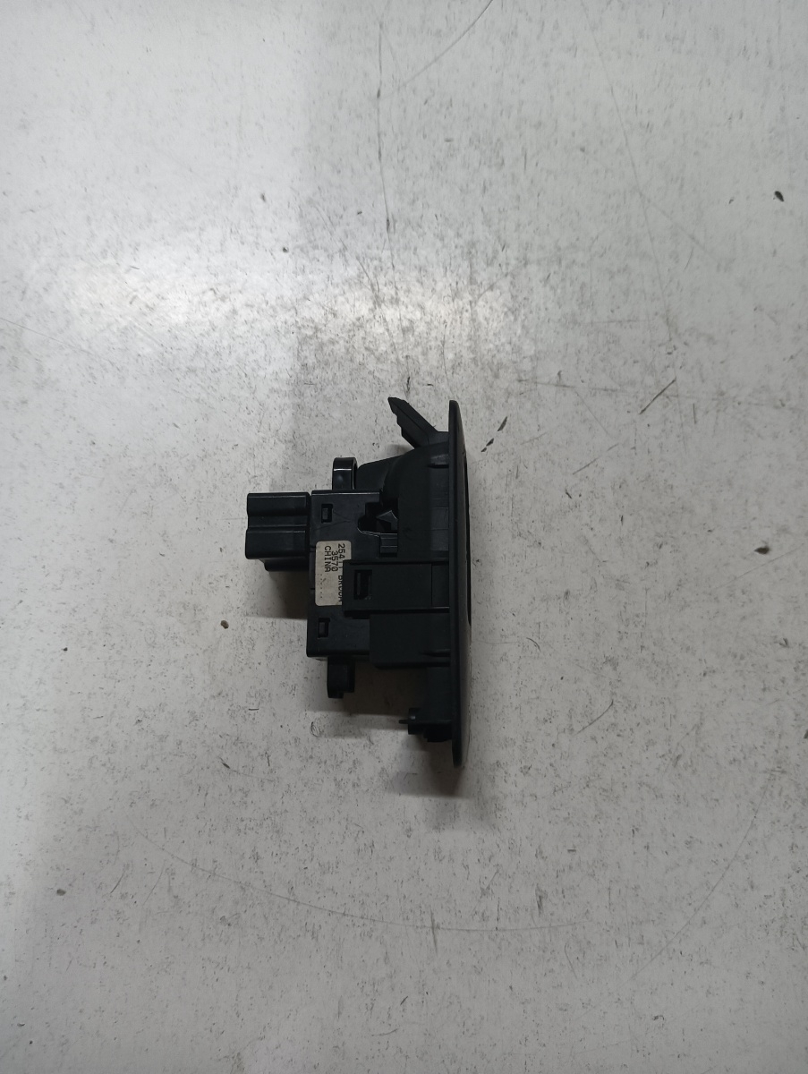 Buton geamuri electrice dreapta fata NISSAN QASHQAI / QASHQAI +2 I J10, JJ10 2006 - 2014 dCi 4x4 M1D, M9R – foto 2