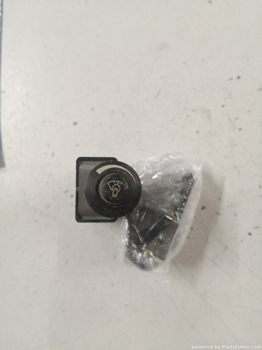 Buton reglaj faruri MITSUBISHI PAJERO II (V3_W, V2_W, V4_W) [ 1990 - 2001 ] OEM Mb96670 – foto 2