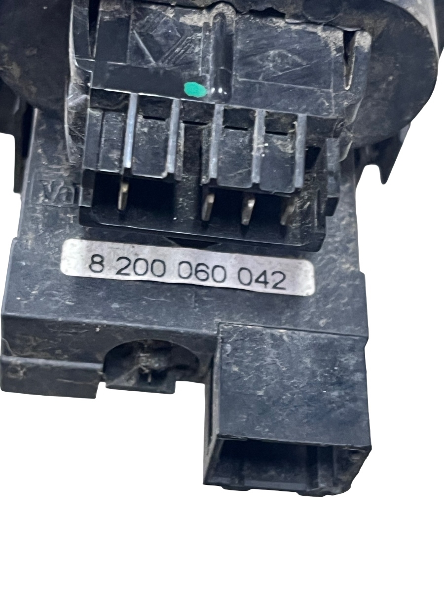 Buton reglaj nivel faruri RENAULT CLIO II BB0/1/2_, CB0/1/2_ 1998 -> 8200060042 – foto 3