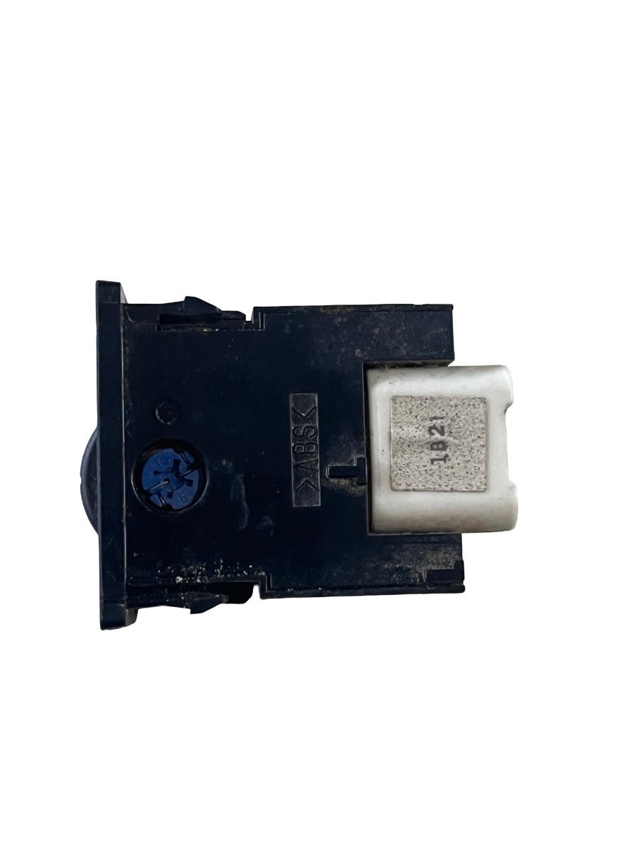 Buton reglaj nivel faruri TOYOTA PRIUS Saloon _W1_ 2000 - 2004 – foto 3