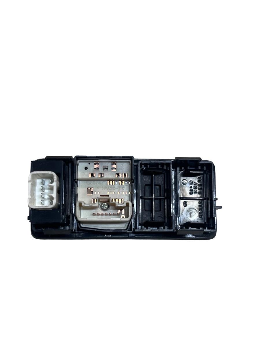 Buton reglaj oglinda laterala TOYOTA COROLLA Verso _E12_ 2001 - 2004 183574 – foto 2