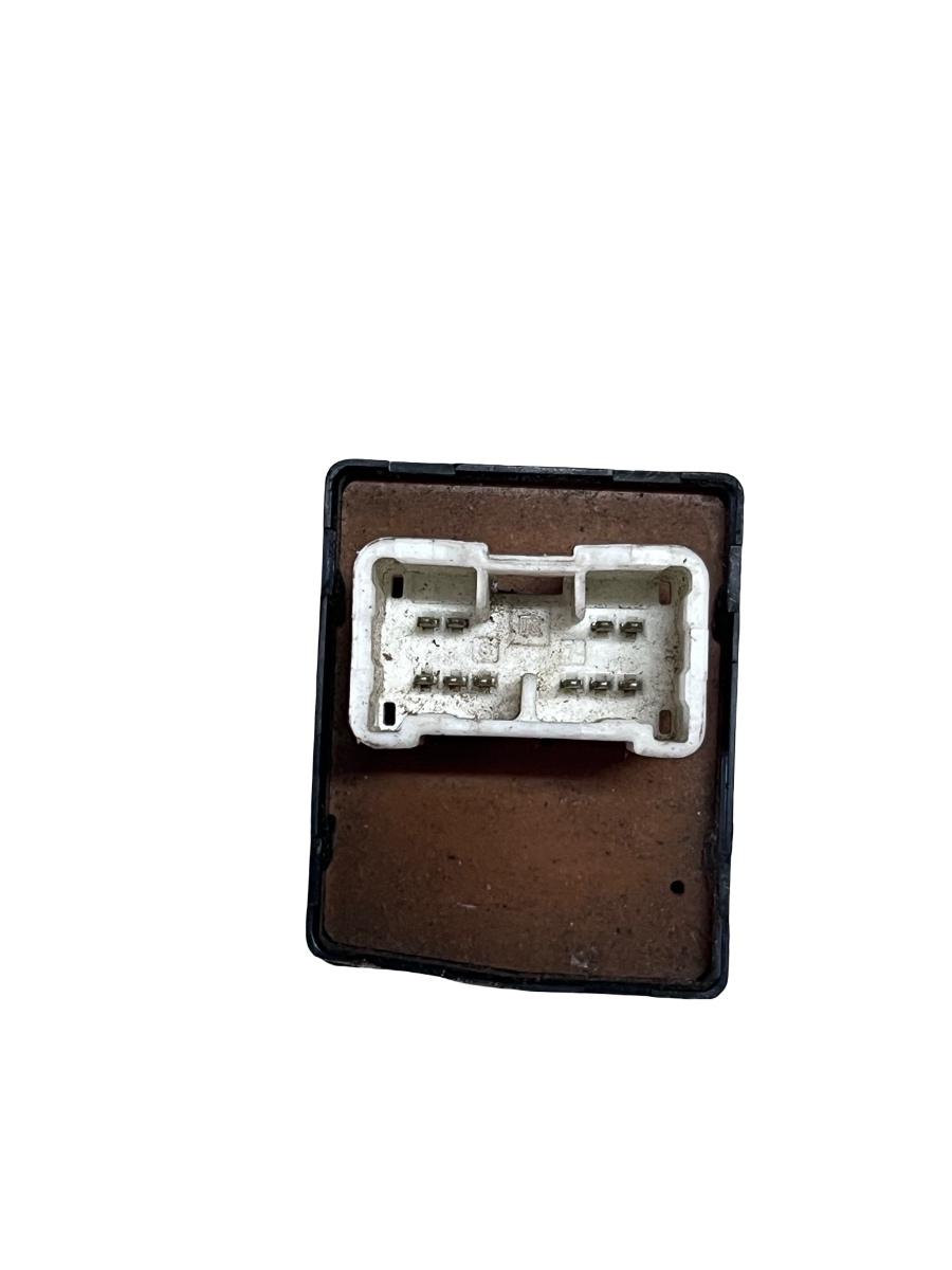 Buton reglaj oglinda laterala TOYOTA LAND CRUISER 90 _J9_ 1995 -> 183502 – foto 2