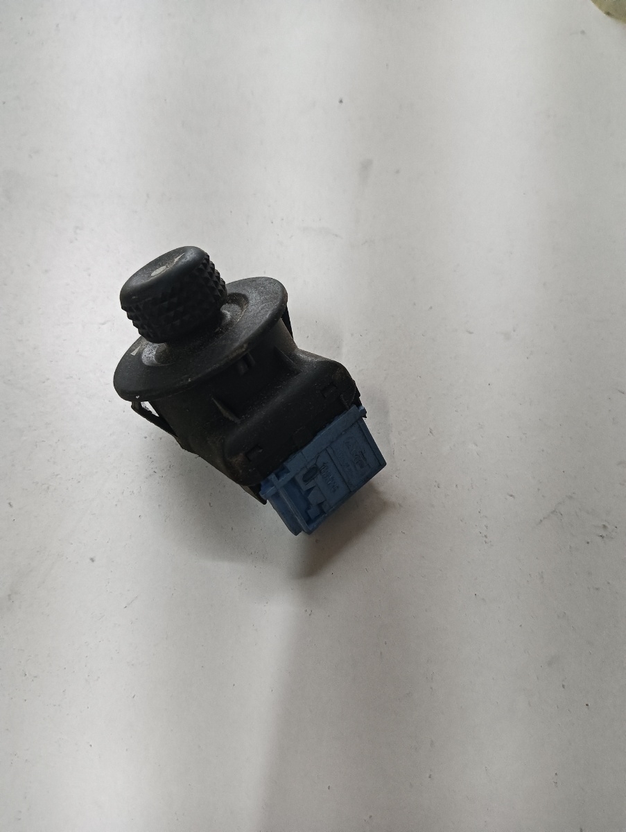 Buton reglaj oglinzi  FORD C-MAX DM2 2007 - 2010 185526 – foto 2