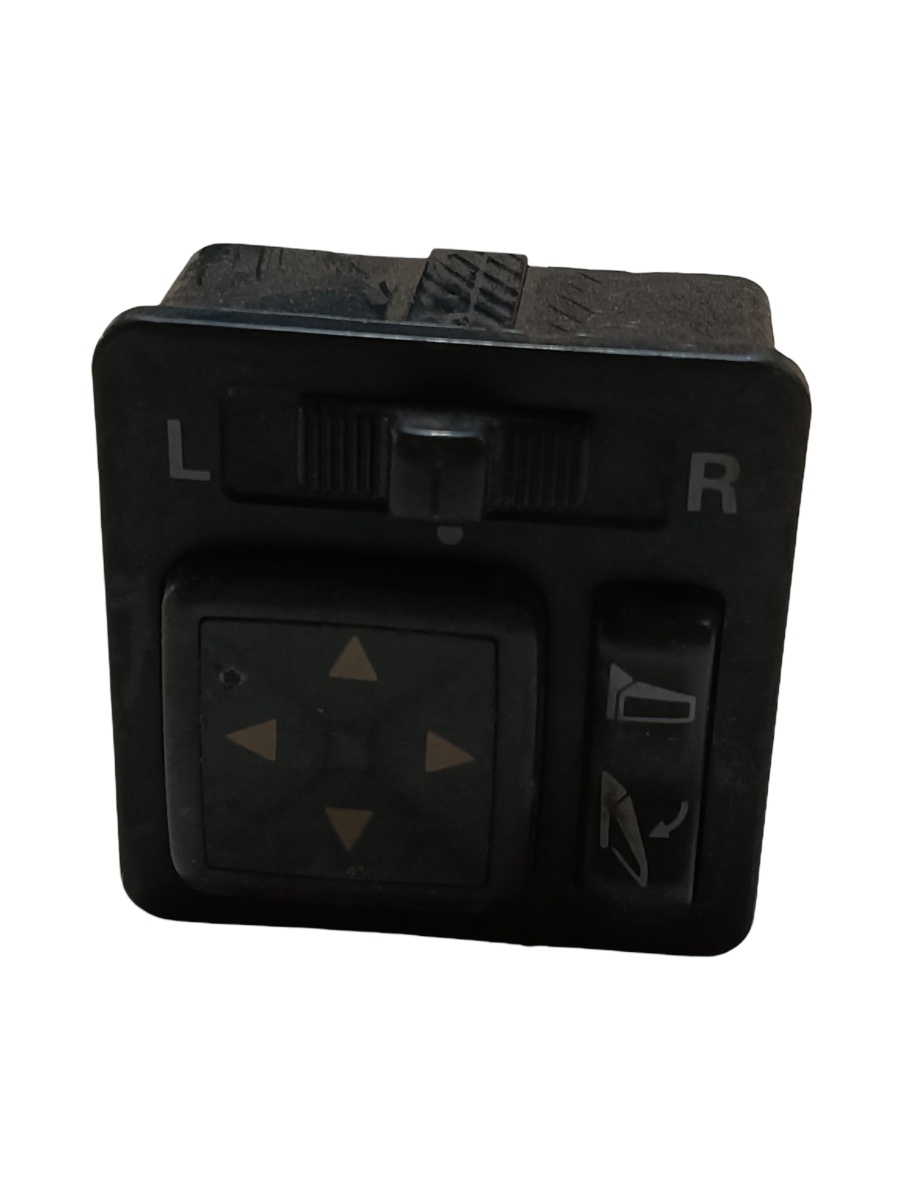 Buton reglaj oglinzi  MITSUBISHI PAJERO II V3_W, V2_W, V4_W 1990 - 2001 204173995